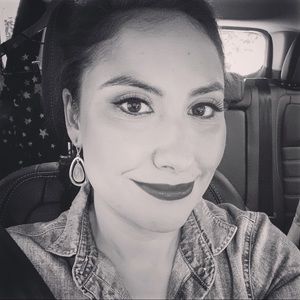 Meet your Posher, Tricialee